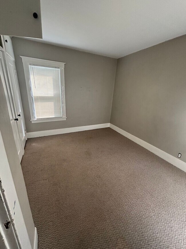 Foto del edificio - 310 Crestwood Ave