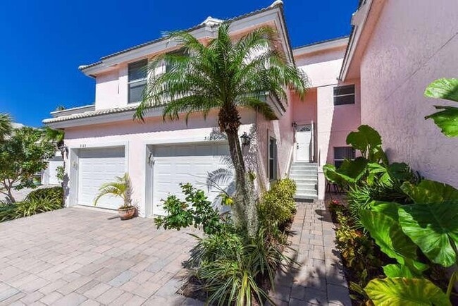 Foto del edificio - 3104 Fairway Dr N