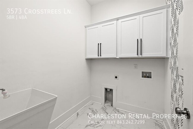 Building Photo - 3573 Crosstrees Ln