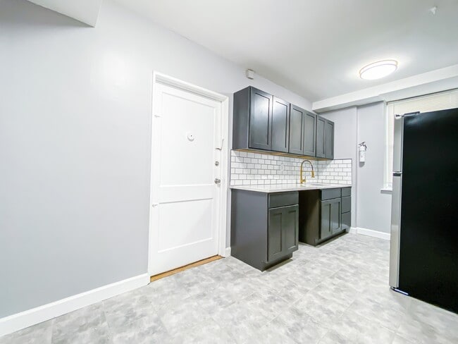 Photo - 758 Jersey Ave Apartment