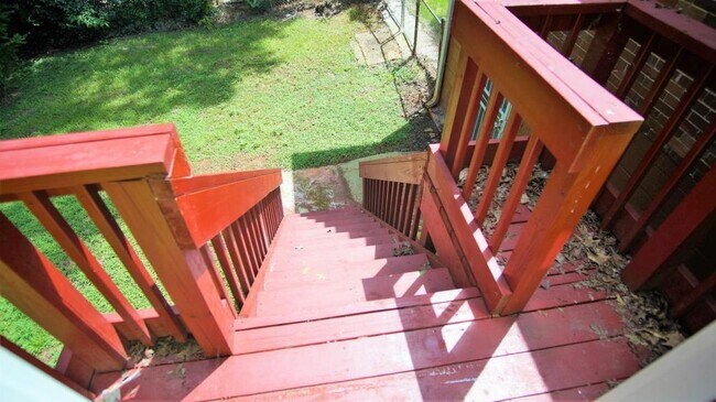 Building Photo - 870 Sherwood Cir