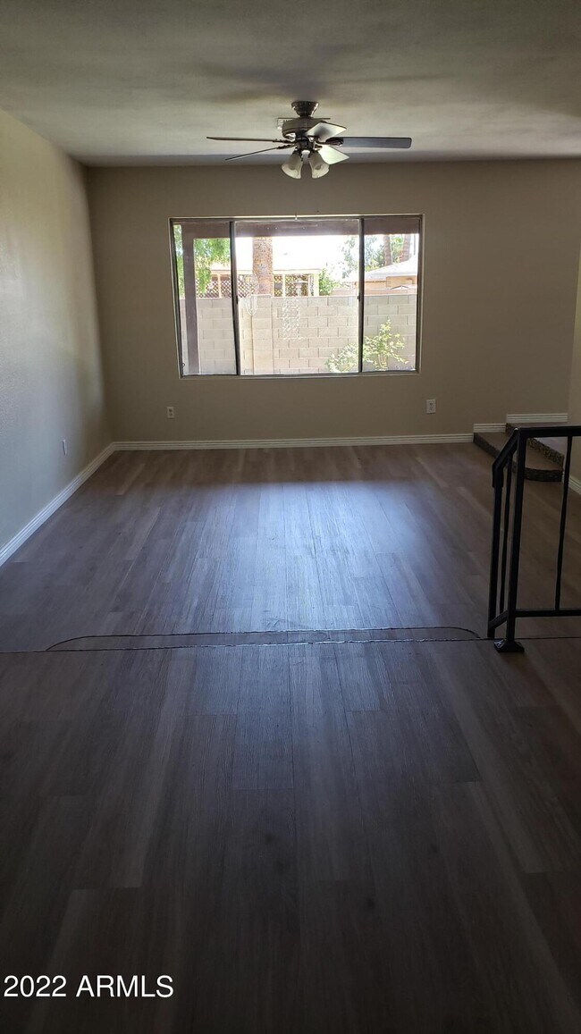 Foto del edificio - 3627 W Aire Libre Ave