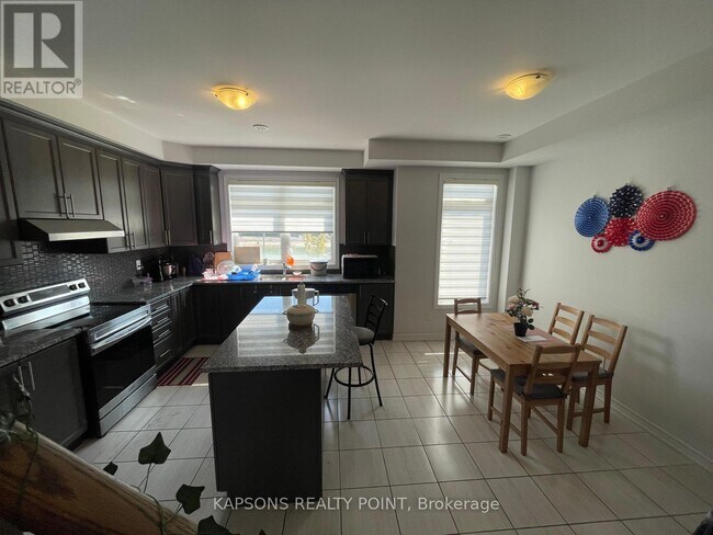 Photo du bâtiment - 11 Gemma Pl