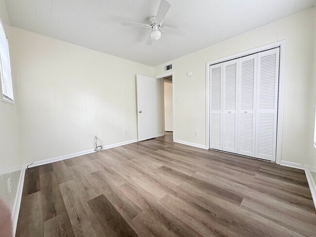 Foto del edificio - 3241 Big Oak St