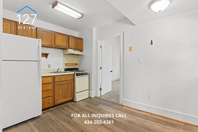 Foto del edificio - Cozy Upstairs 1-Bedroom Apartment in Fort ...