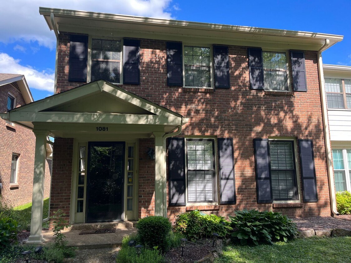 Primary Photo - 3 Bedroom/ 2.5 Bathroom Townhome in River ...