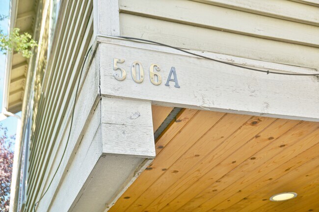 Building Photo - 506 N 46th St
