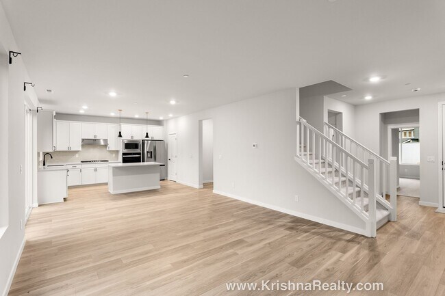 Building Photo - Beautiful Newer 5 BD* 3 BA* Home in the Ab...
