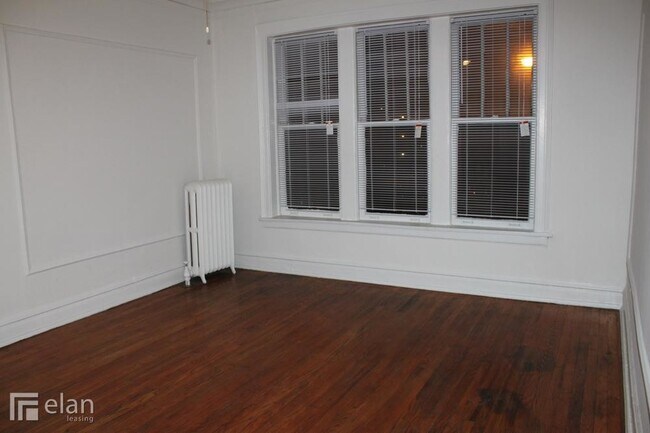 Building Photo - 3621 North Broadway