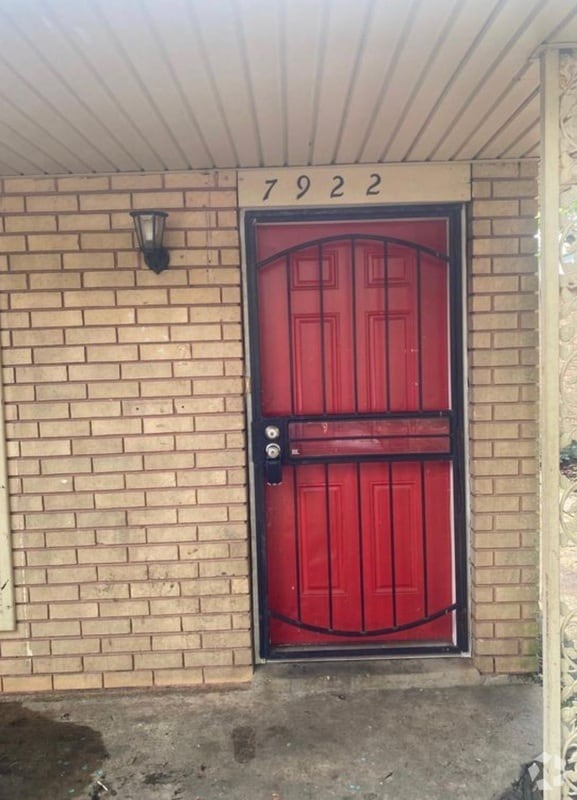 Building Photo - 7922 Dorsett Dr