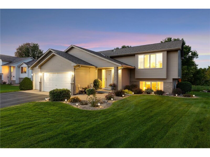 Primary Photo - 7718 Mustang Ln