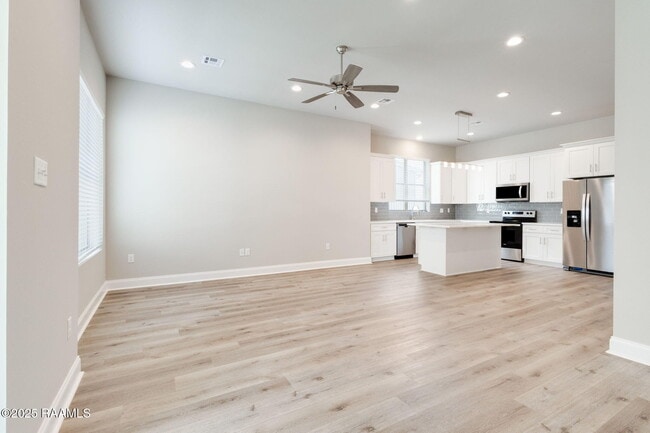 Building Photo - 112 Gadwall Dr