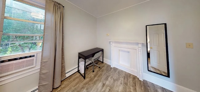 Photo - 101 1/2 Calumet St Apartment