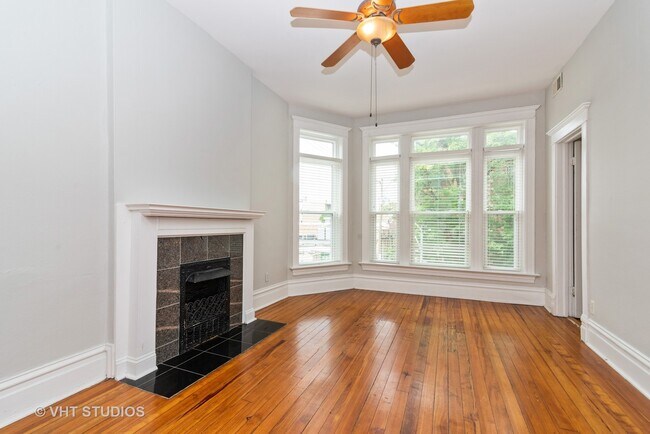 Foto del edificio - 2019 N Mozart St