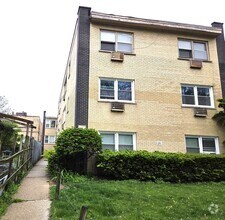 Building Photo - 6921 N Ashland Ave