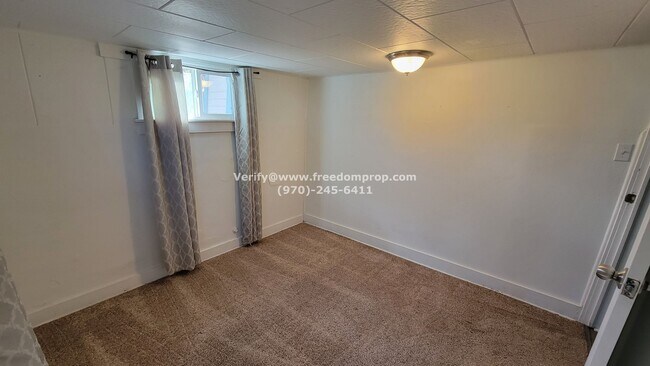 Building Photo - Belford Ave 360 (f)
