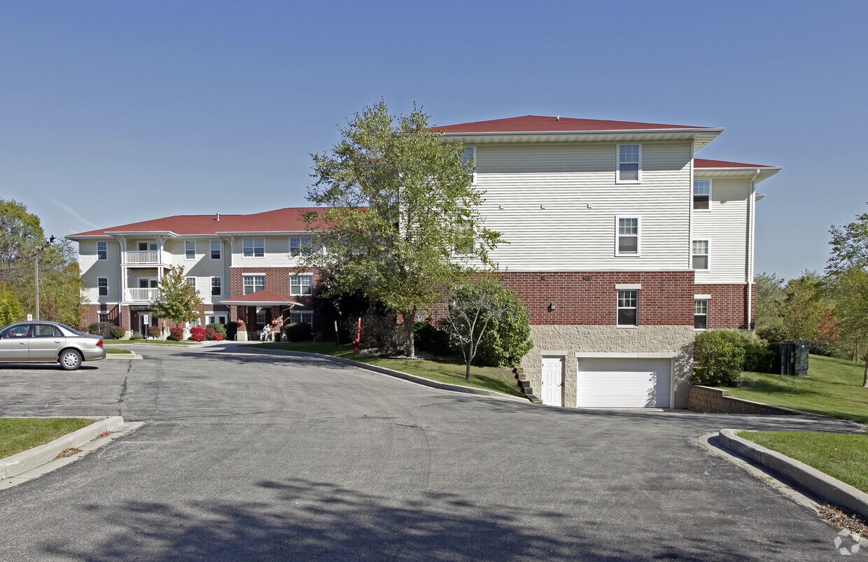 Foto del edificio - Bell Tower Place Senior Apartments