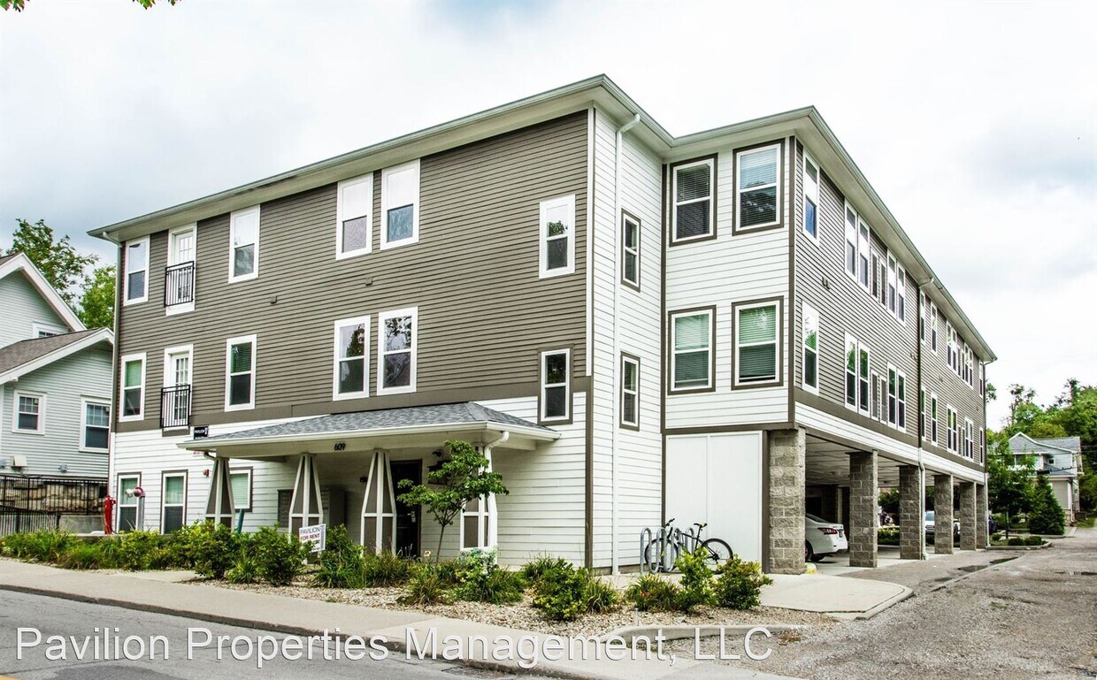 Foto principal - 2 br, 2 bath Apartment - Large Apartments ...