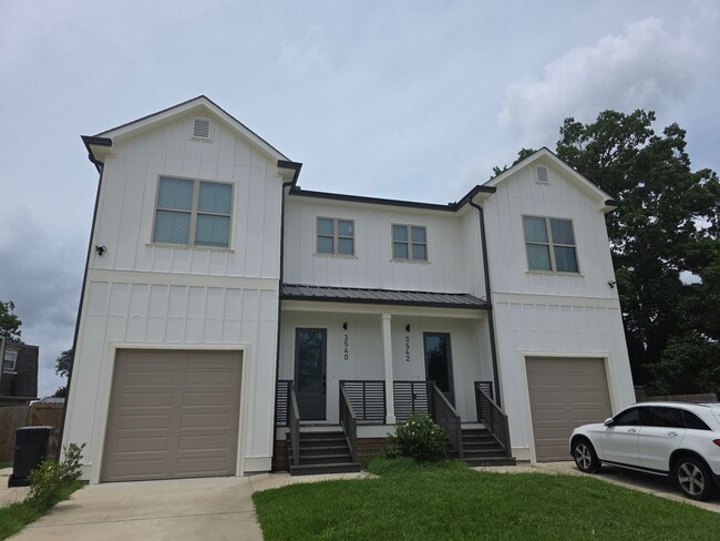 Building Photo - 3540 Evangeline Ave