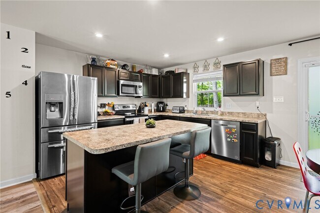 Foto del edificio - 21012 Baileys Grove Dr