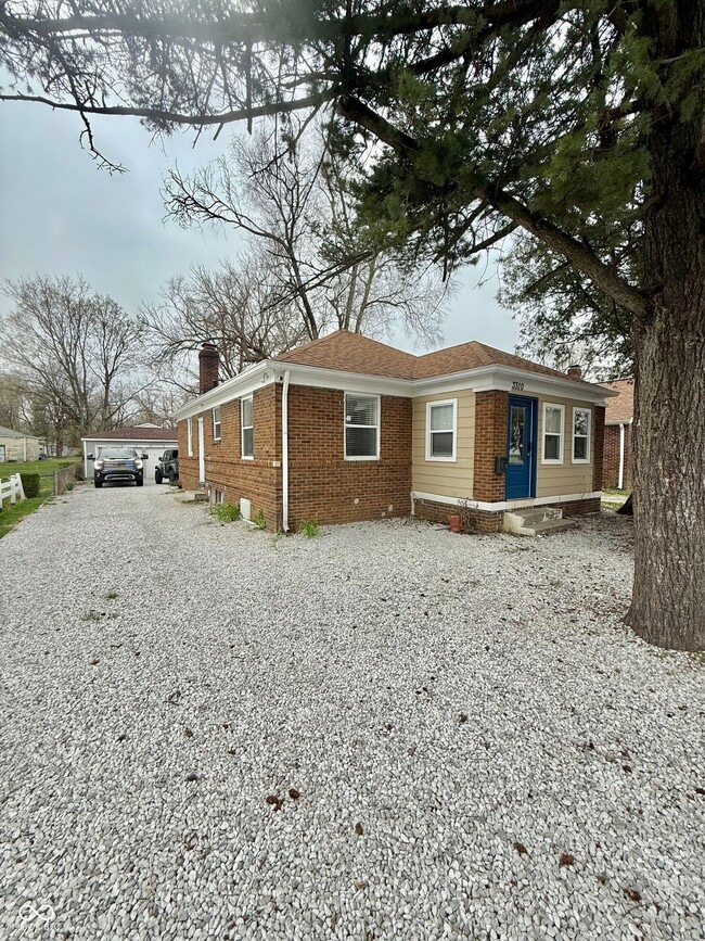 Building Photo - 3310 N Keystone Ave