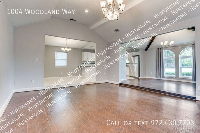 Foto del edificio - 1004 Woodland Way