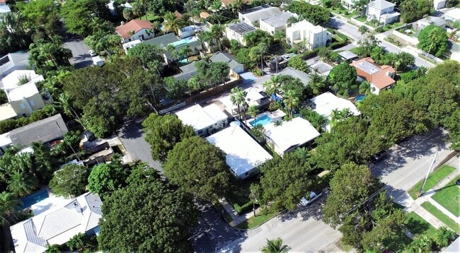 Building Photo - 403 32nd St