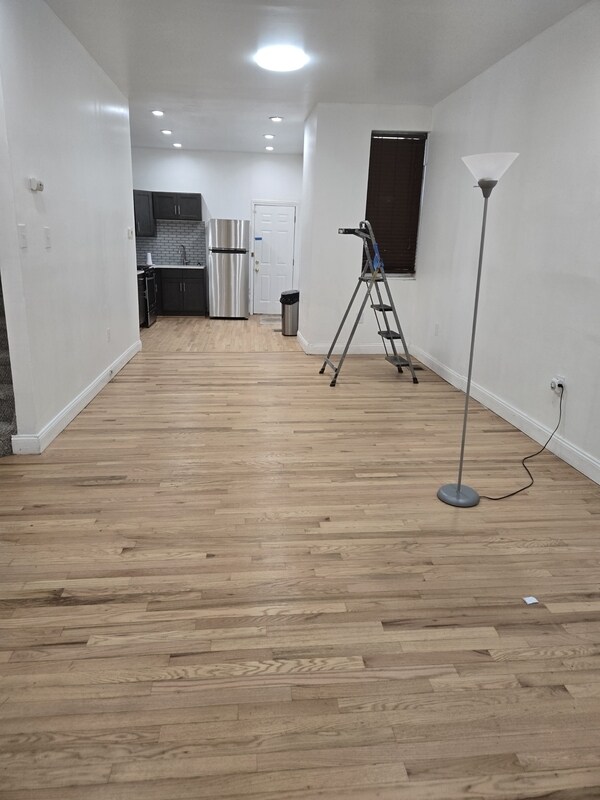 Foto del edificio - 2042 N Stillman St