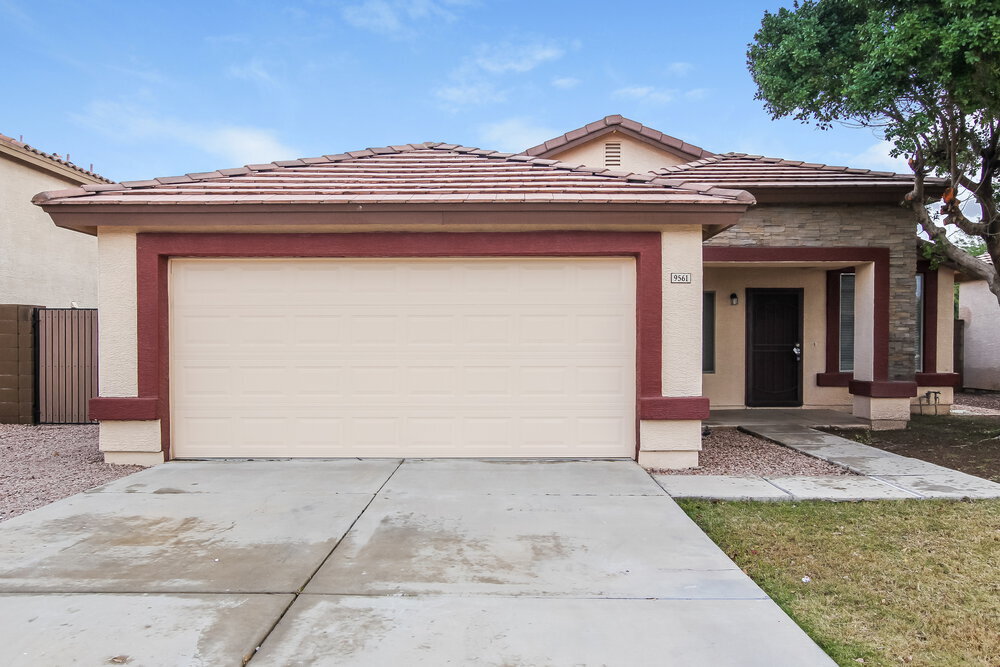 Foto principal - 9561 N 85th Dr