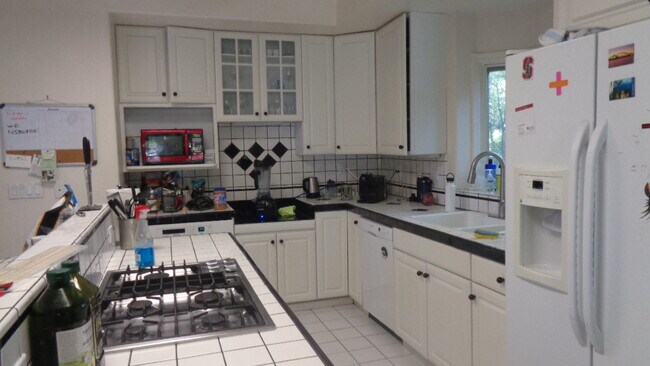kitchen - 602 Placitas Ave