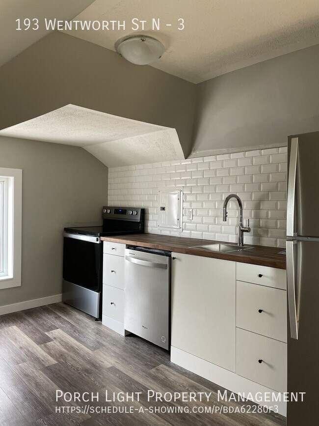 Photo du bâtiment - Great Loft 1 Bedroom with parking for 2