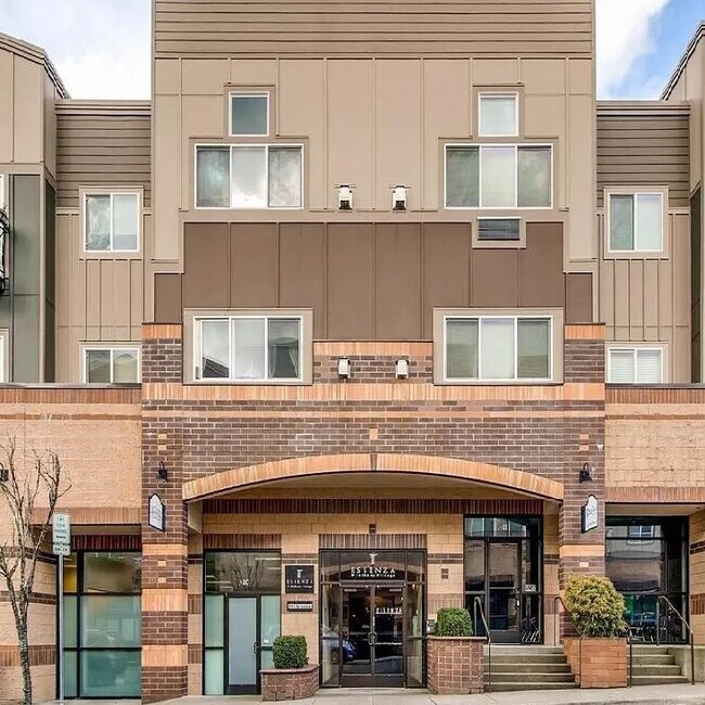 Bethany Condo - 15325 NW Central Dr