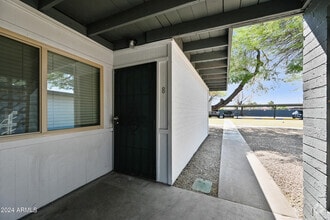 Building Photo - 1518 W Colter St