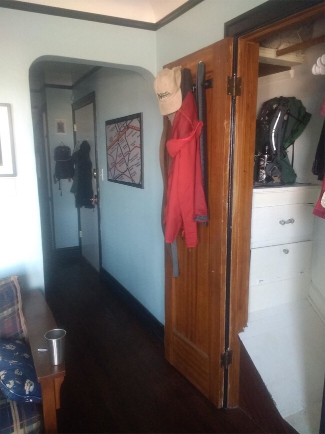 Foto del edificio - 407 NE 45th St