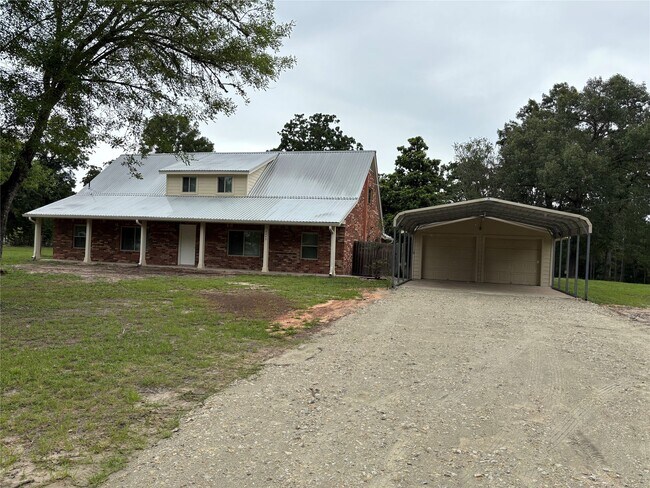 Building Photo - 8049 Forest Hills Dr