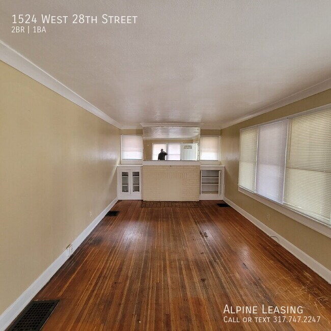 Foto del edificio - 1524 W 28th St