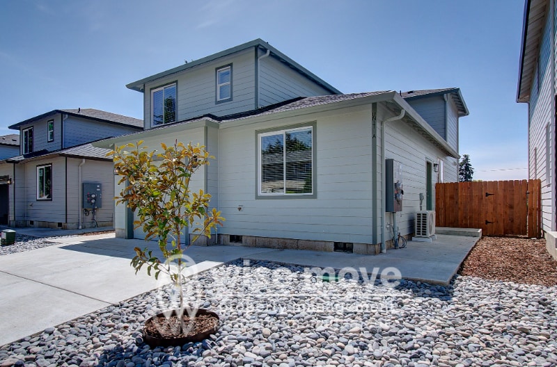 Foto principal - 1311 N Garrison Rd