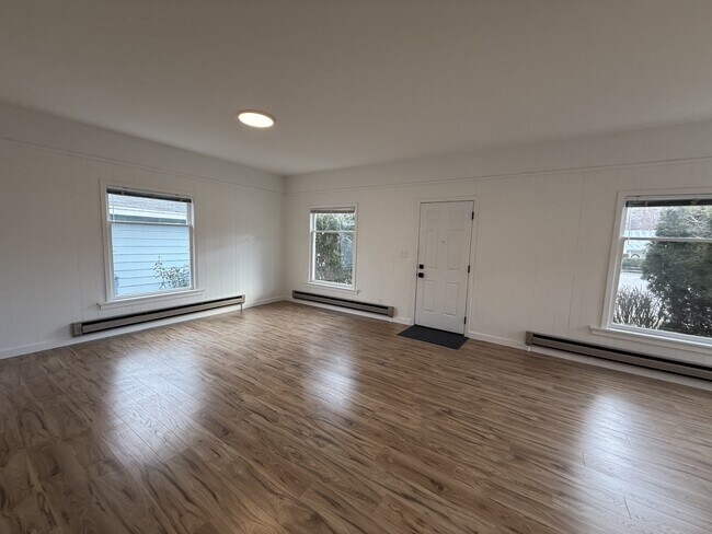 Foto del edificio - 125 E Allen Ave