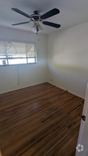 Building Photo - 3171 S Vivian St