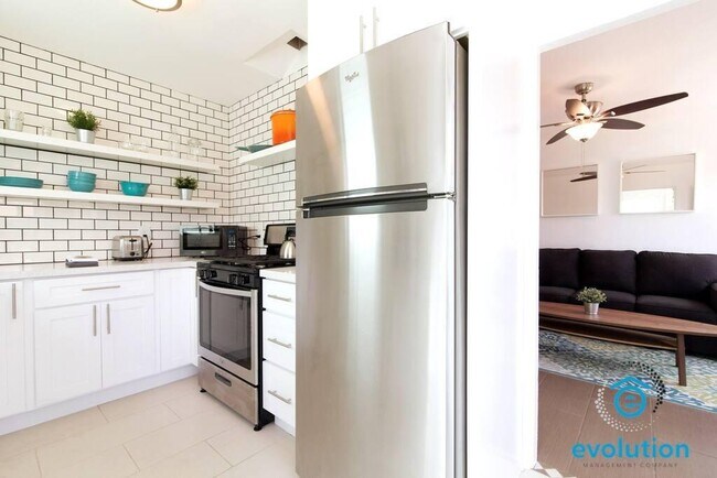 Foto del edificio - 4110-4116 Kansas St - 4112 Kansas St