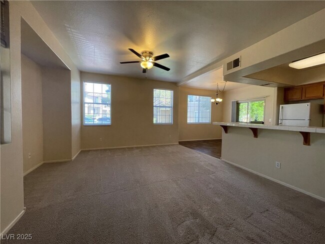 Building Photo - 9901 Trailwood Dr