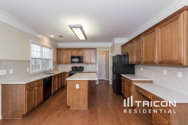 Building Photo - 3635 Ramsey Close SW Atlanta GA