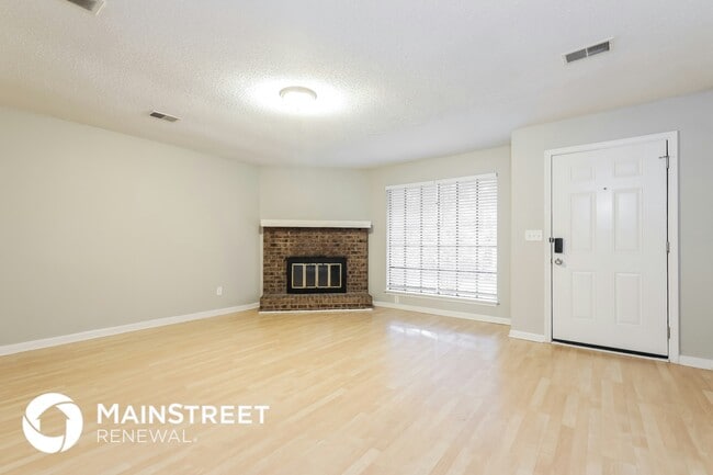 Building Photo - 661 Overlook Ct