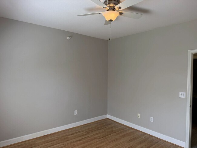 Foto del edificio - 11620 Tomahawk Creek Pkwy