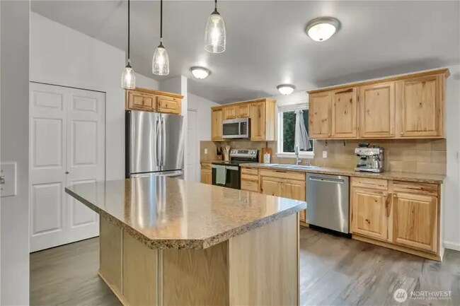 Foto del edificio - 18708 229th Ave E