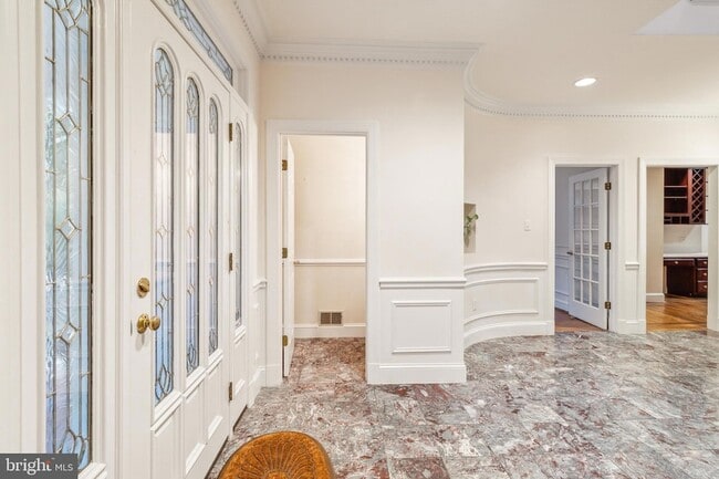 Building Photo - 2527 Hunter Mill Rd