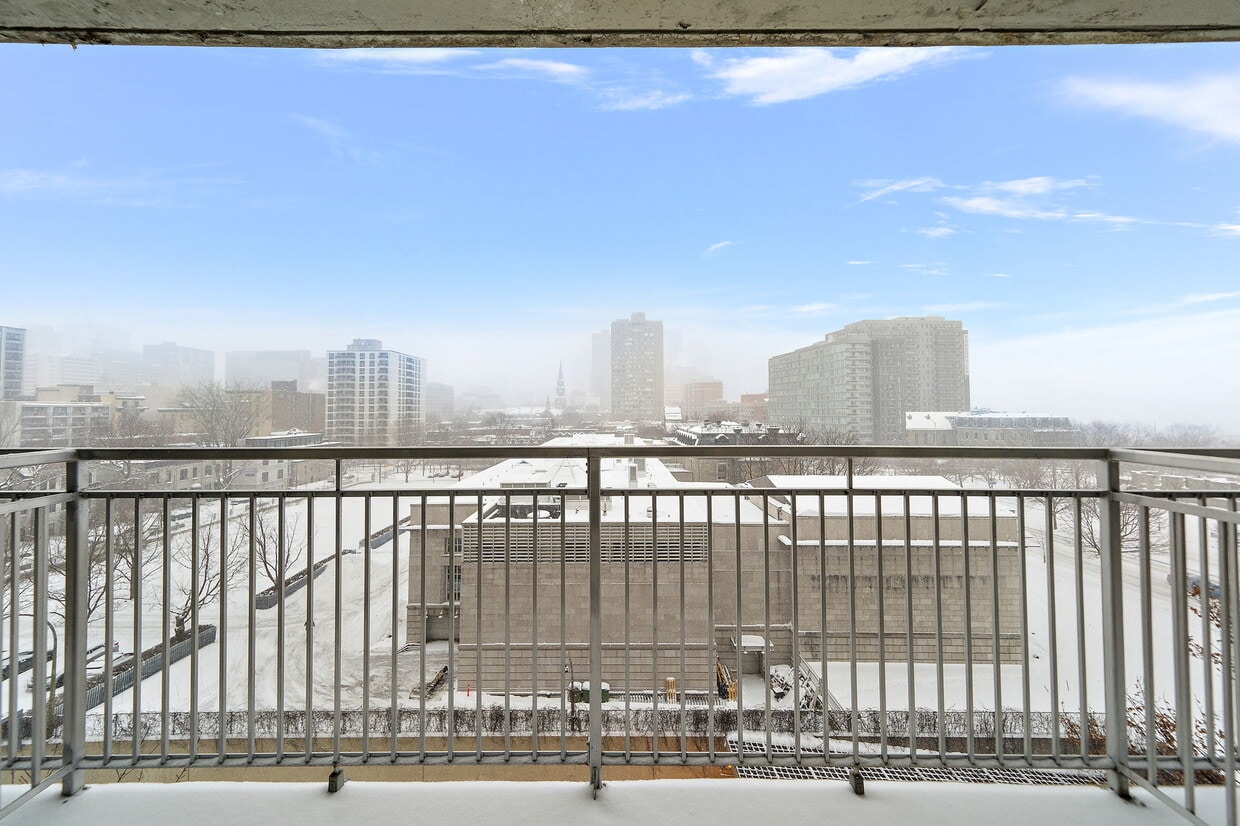 Primary Photo - 1180 Rue Du Fort