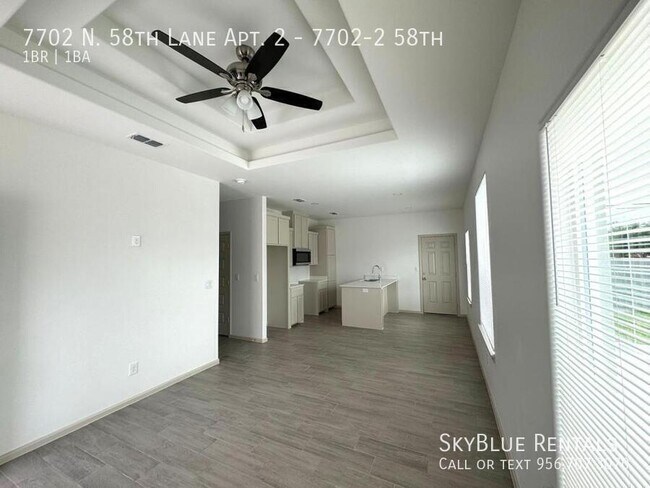 Foto del edificio - 7702 N 58th St