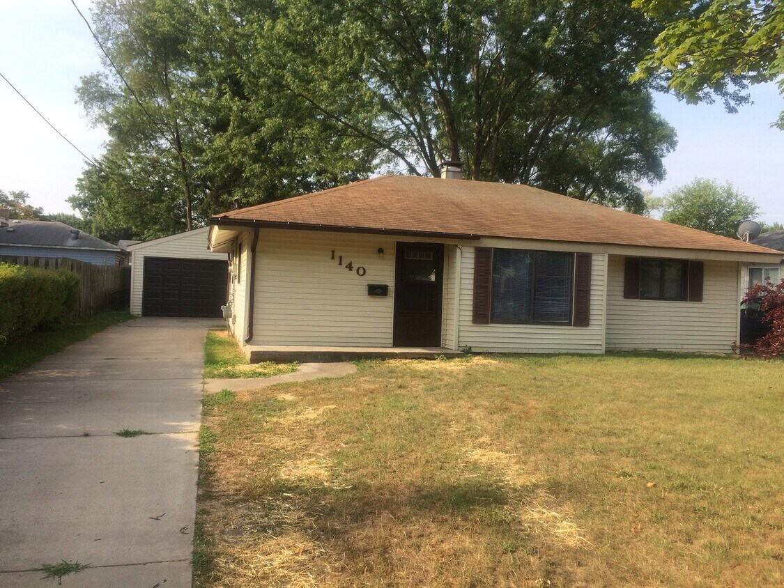 1140 Buckingham St SW, Wyoming, MI 49509 House Rental in Wyoming, MI