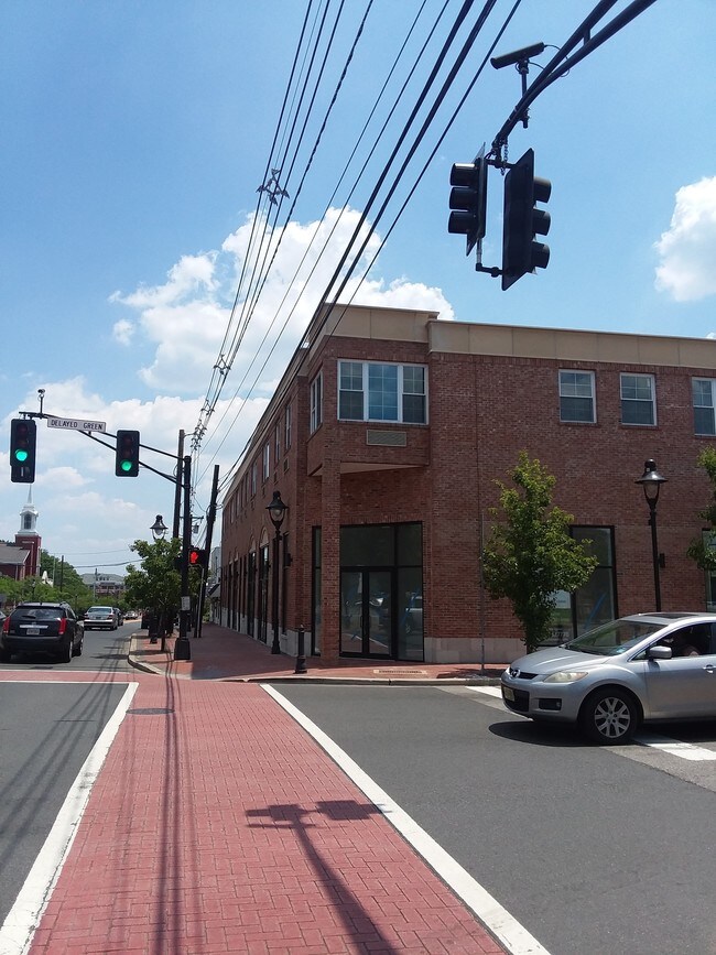 1609 Springfield Avenue Intersection - 1609-1611 Springfield Ave